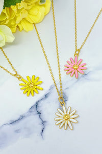 Sweet Daisy Necklace.