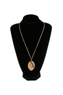 Natural Stone Wrap Oval Pendant Chain Necklace.