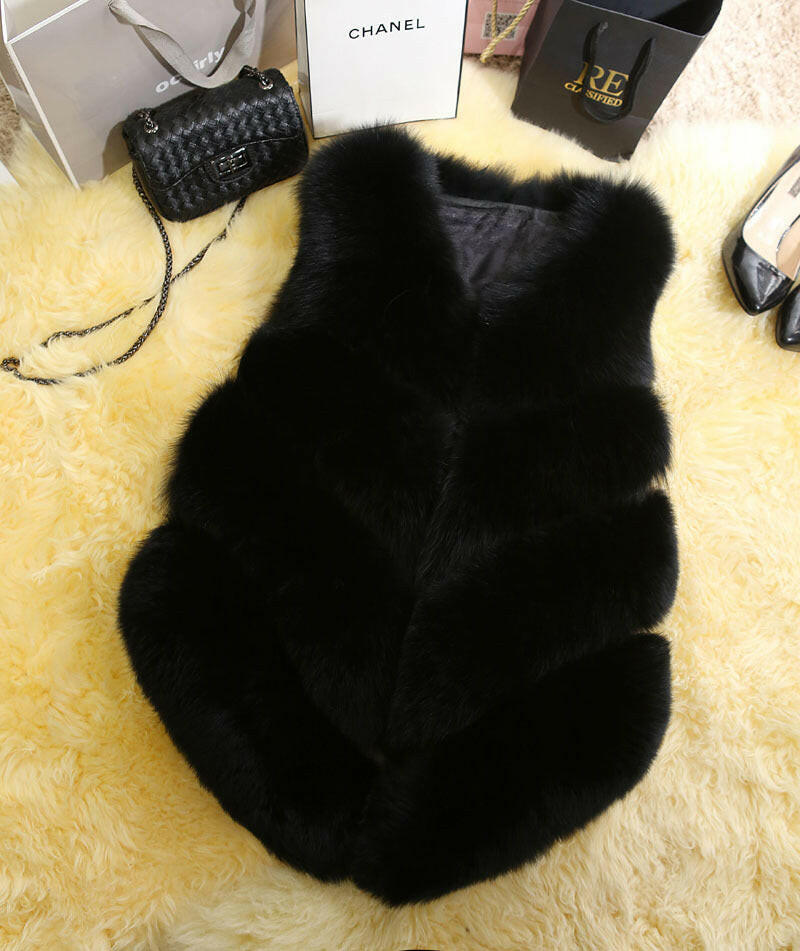 Faux Fur Sleeveless Vest Winter Thick Coats Women New Fashion Casual Jacket.