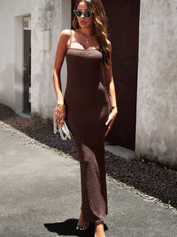 Devine Spaghetti Strap Bodyline Maxi Dress