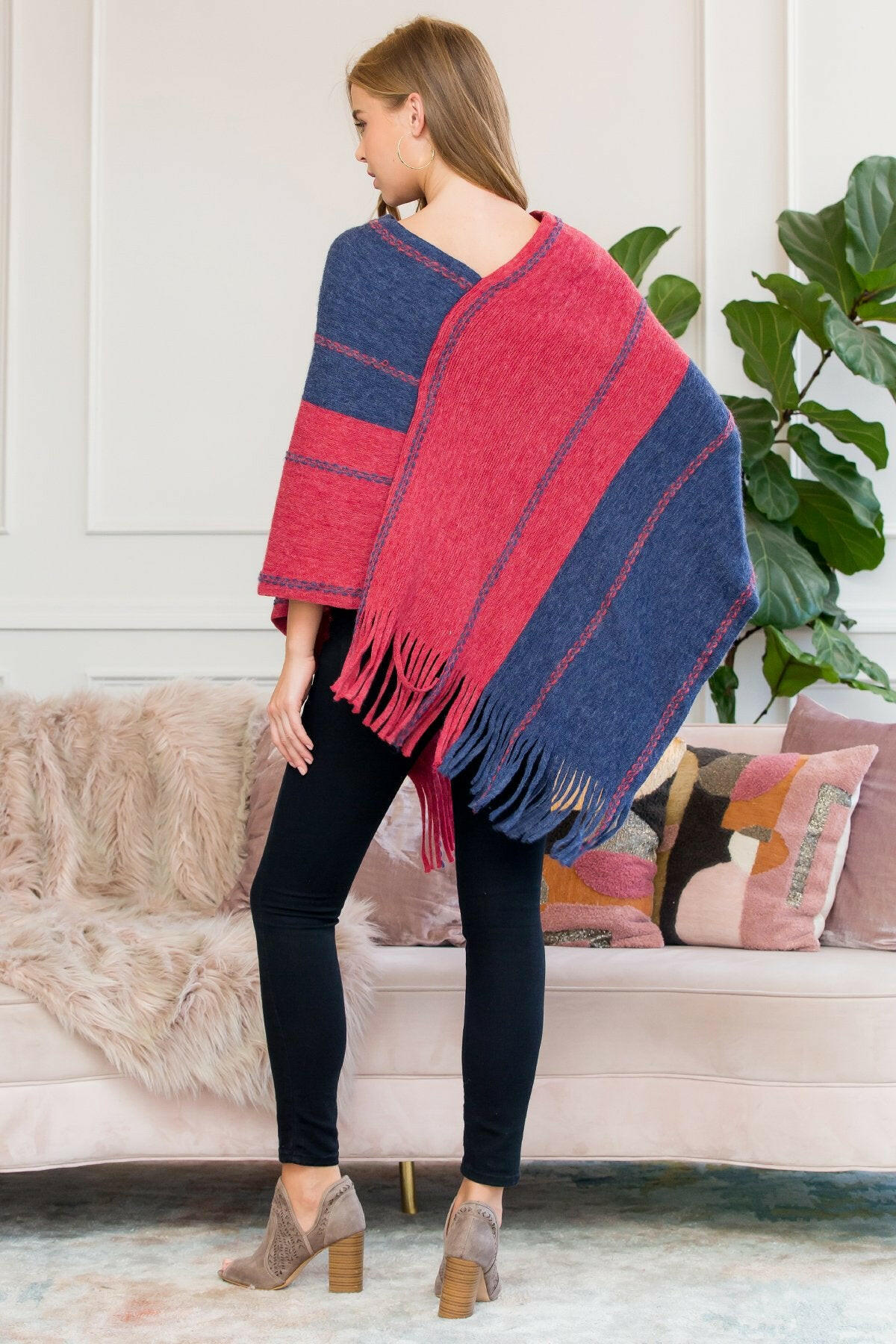 Hdf3007rdbl - Red Blue Two Tone Chain Print Fringe Poncho.