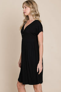 BOMBOM V-Neck Short Sleeve Dress.