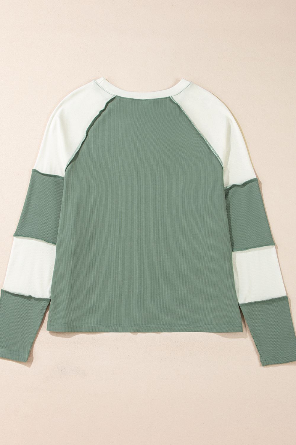 Color Block Round Neck Raglan Sleeve Top.