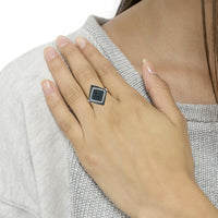 .925 Sterling Silver 1 Cttw White and Treated Blue Diamond Rhombus Cocktail Ring (Blue, I3).