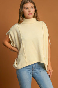 Umgee Solid Color Mock Neck Short Sleeve Top.