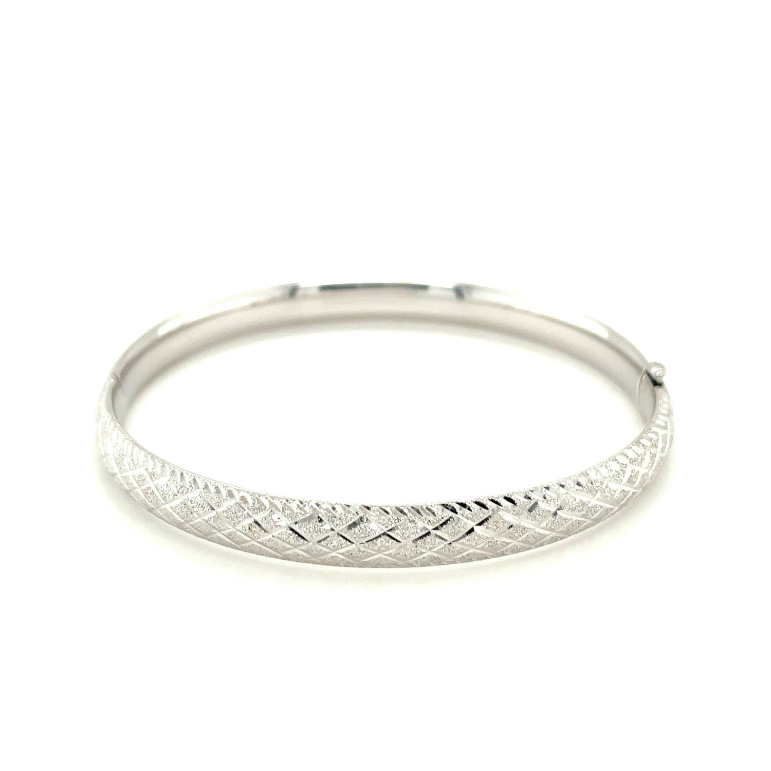 14k White Gold Diamond Carved Bangle (6.00 mm) |