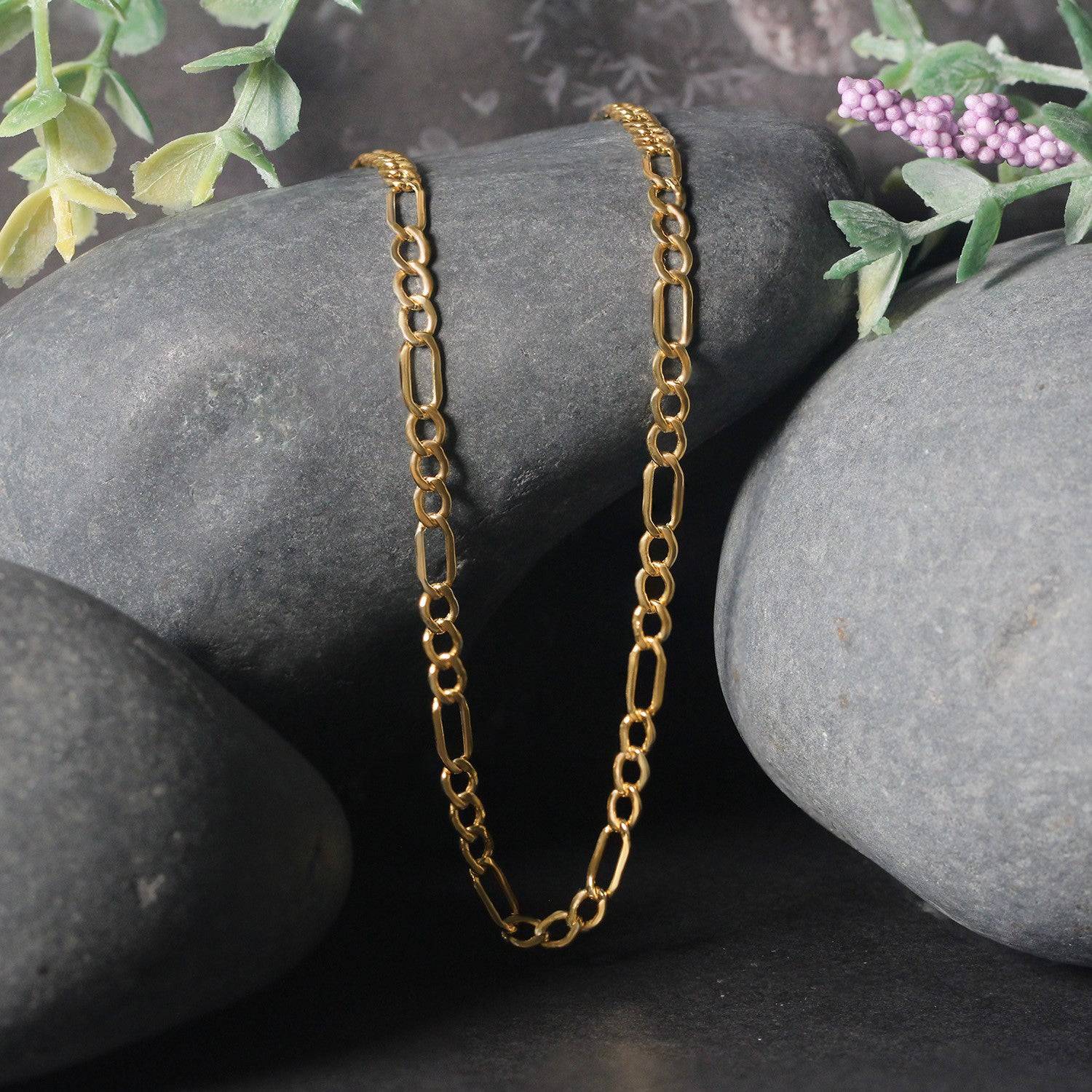 14k Yellow Gold Lite Figaro Chain (3.70 mm) | 18'' - Forever in Harmony