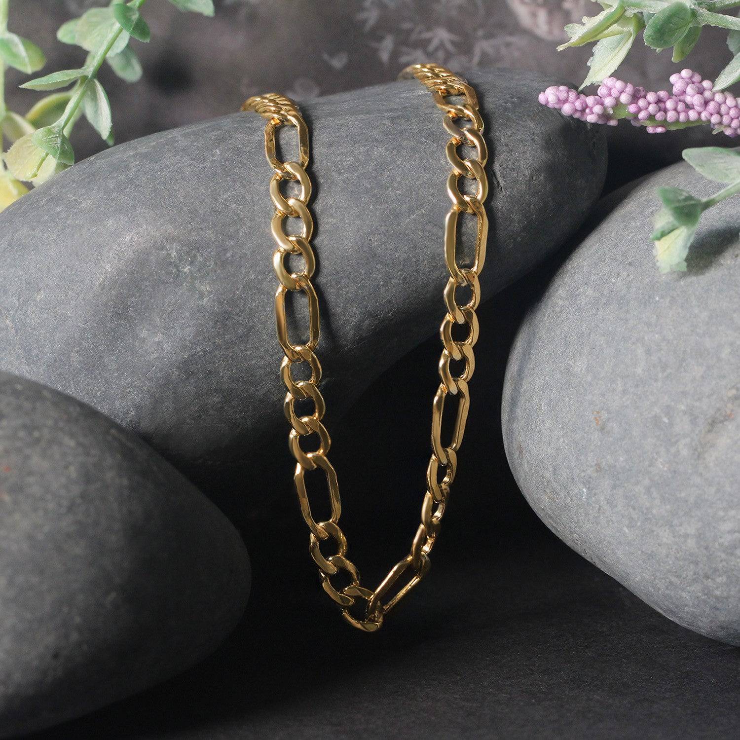 10k Yellow Gold Lite Figaro Chain (5.60 mm) | - Forever in Harmony