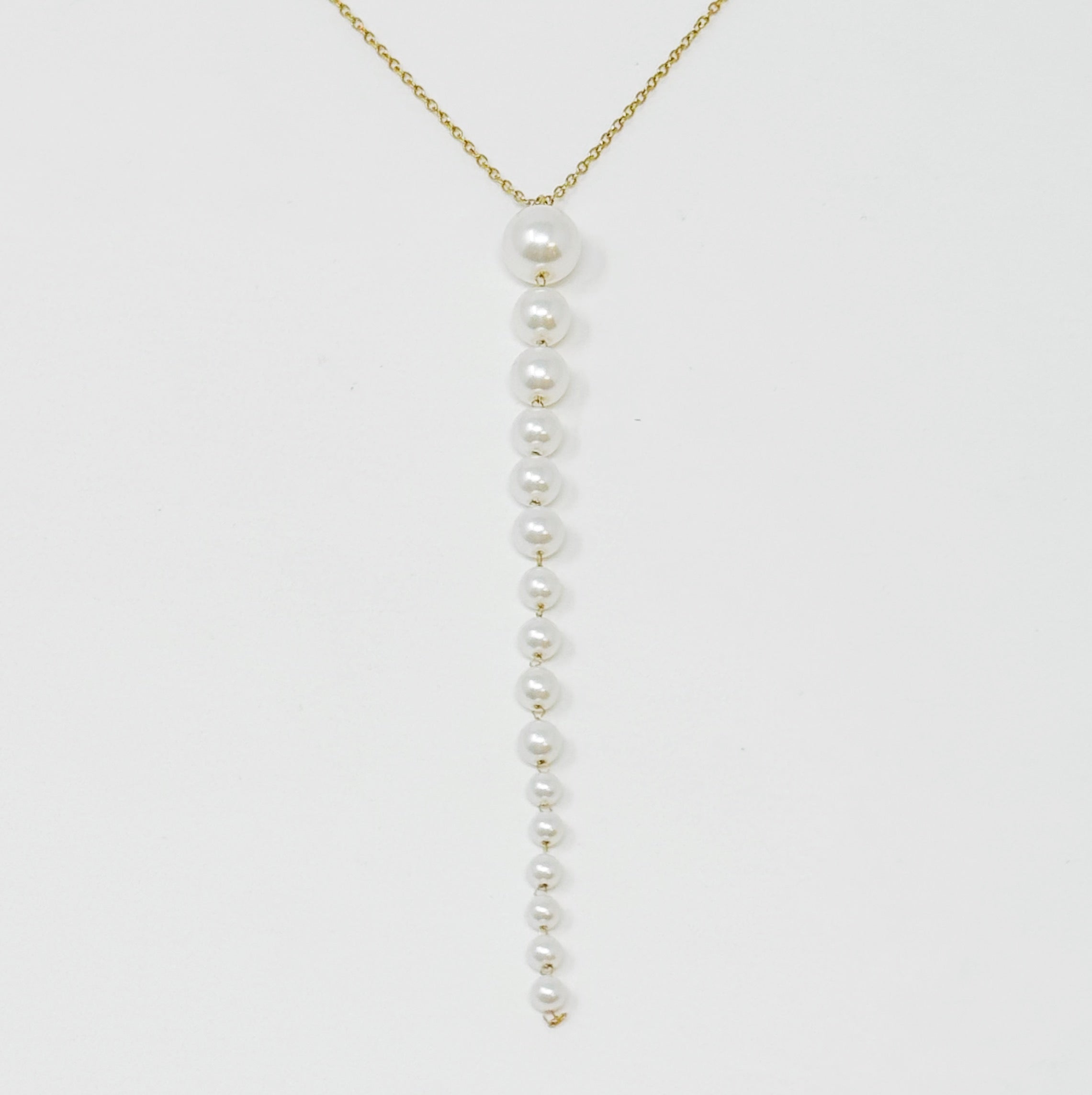 Gradiant Long Pearl Drop Necklace.