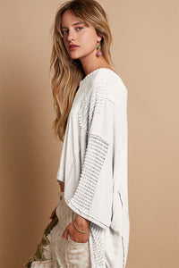 POL High-Low Contrast V-Neck Top.